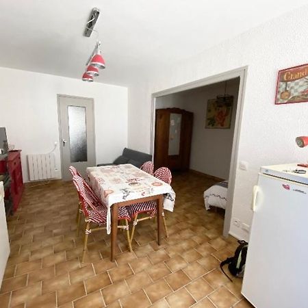 Studio en rez-de-chaussée tout équipé Jullianges Exterior foto