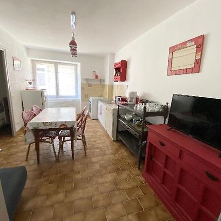Studio en rez-de-chaussée tout équipé Jullianges Exterior foto